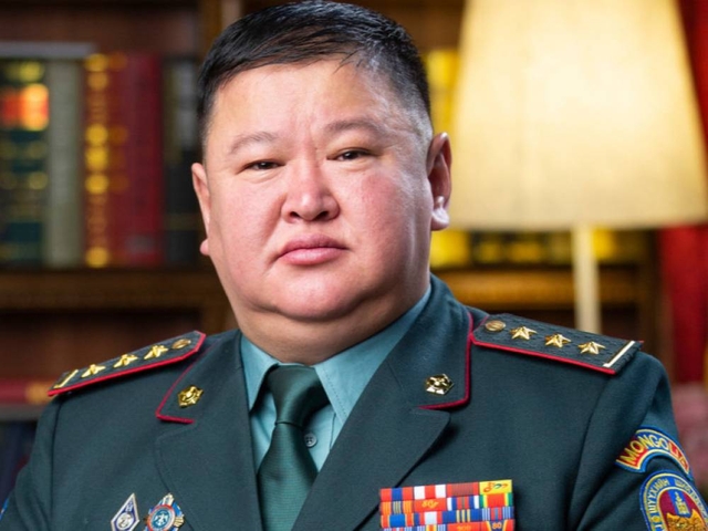 Б.Нандинболор: С.Батдөл одоо 409-р хорих ангид ялаа эдэлж байгаа
