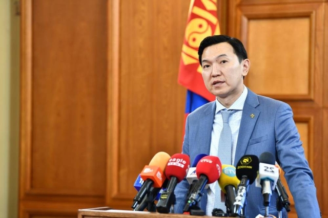 Н.Учрал: Х.Баттулгад асуудлаа шийдэх 7 хоногийн хугацаа өгч байна